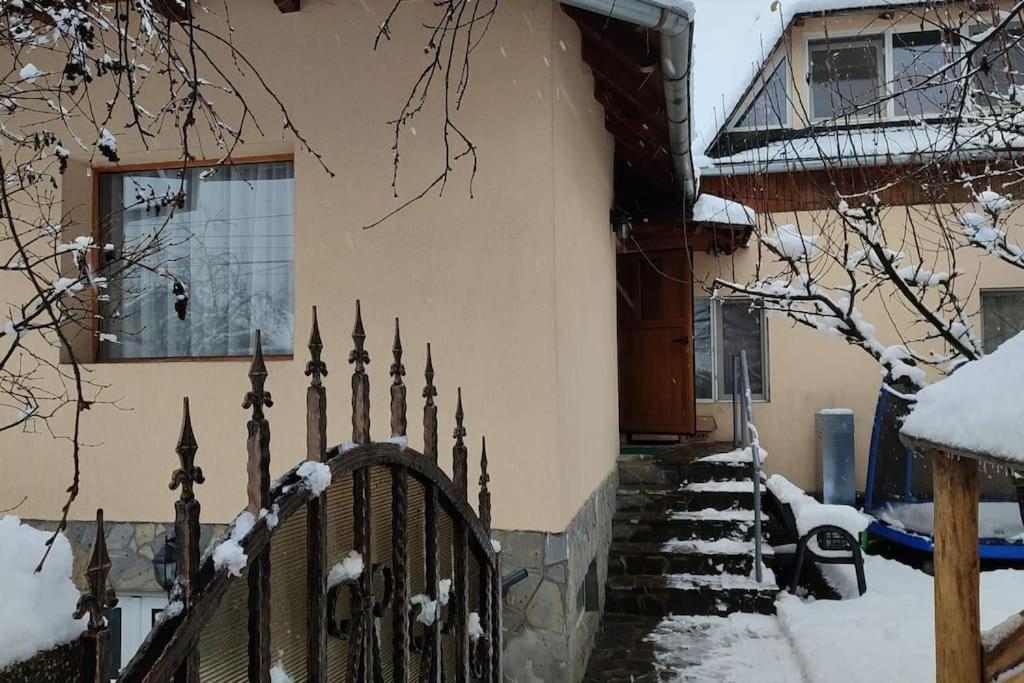 Casa Roza Lägenhet Breaza  Exteriör bild
